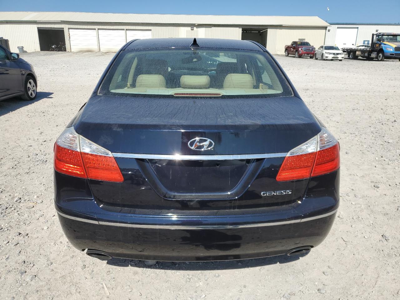 2011 Hyundai Genesis 3.8L VIN: KMHGC4DE2BU120764 Lot: 74776104