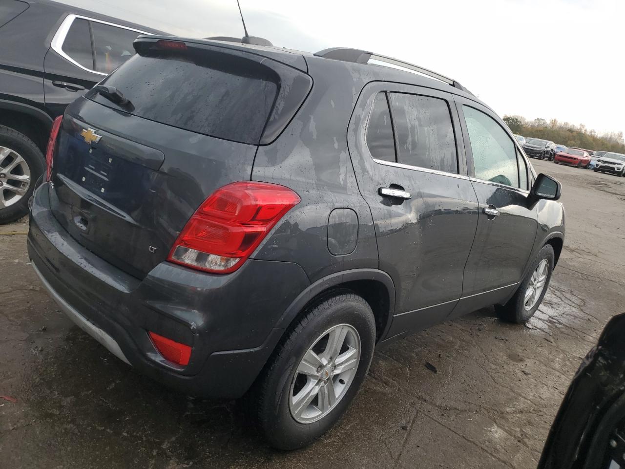 2017 Chevrolet Trax - Image 3