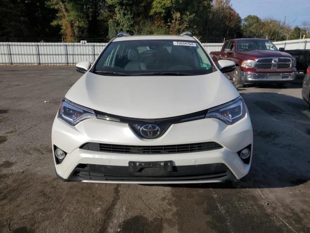 Паркетники TOYOTA RAV4 2016 Білий