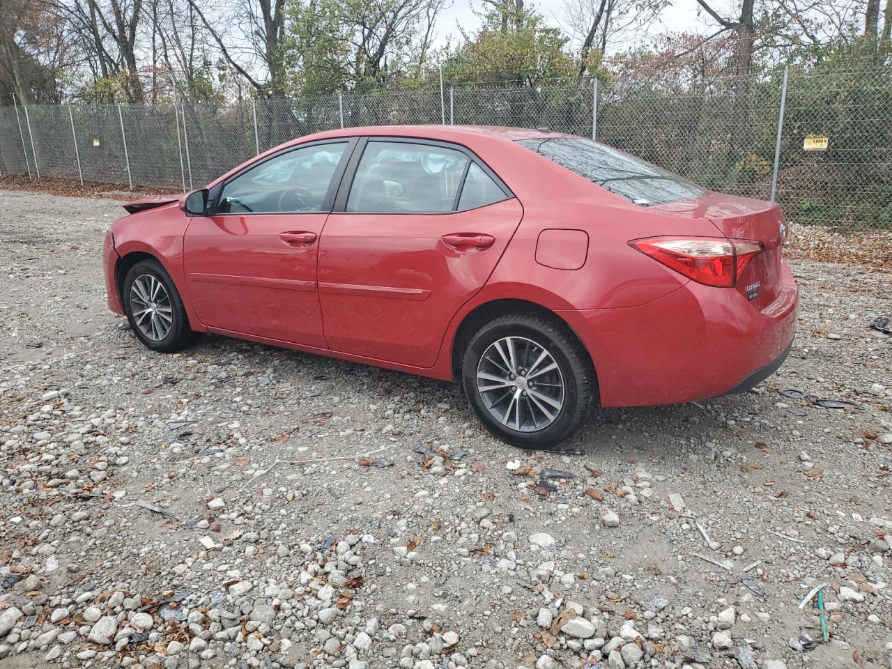 VIN 2T1BURHE9JC006050 2018 TOYOTA COROLLA no.2