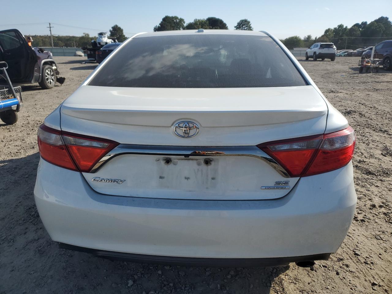 2016 Toyota Camry Le VIN: 4T1BF1FKXGU194721 Lot: 75956994