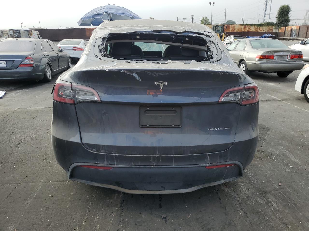 2021 Tesla Model Y VIN: 5YJYGAEE9MF159857 Lot: 75469884