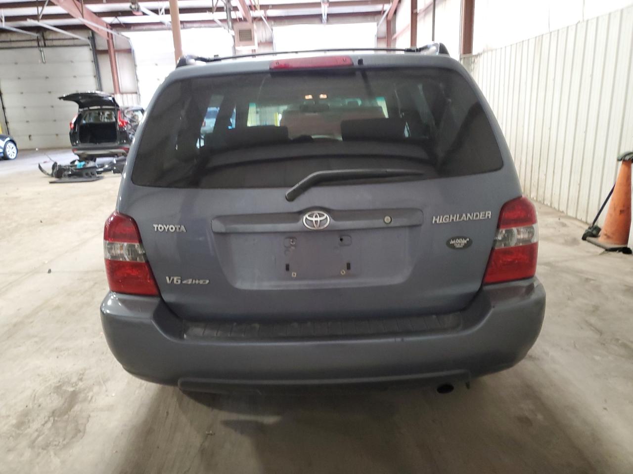 2005 Toyota Highlander Limited VIN: JTEEP21A450111075 Lot: 77962864