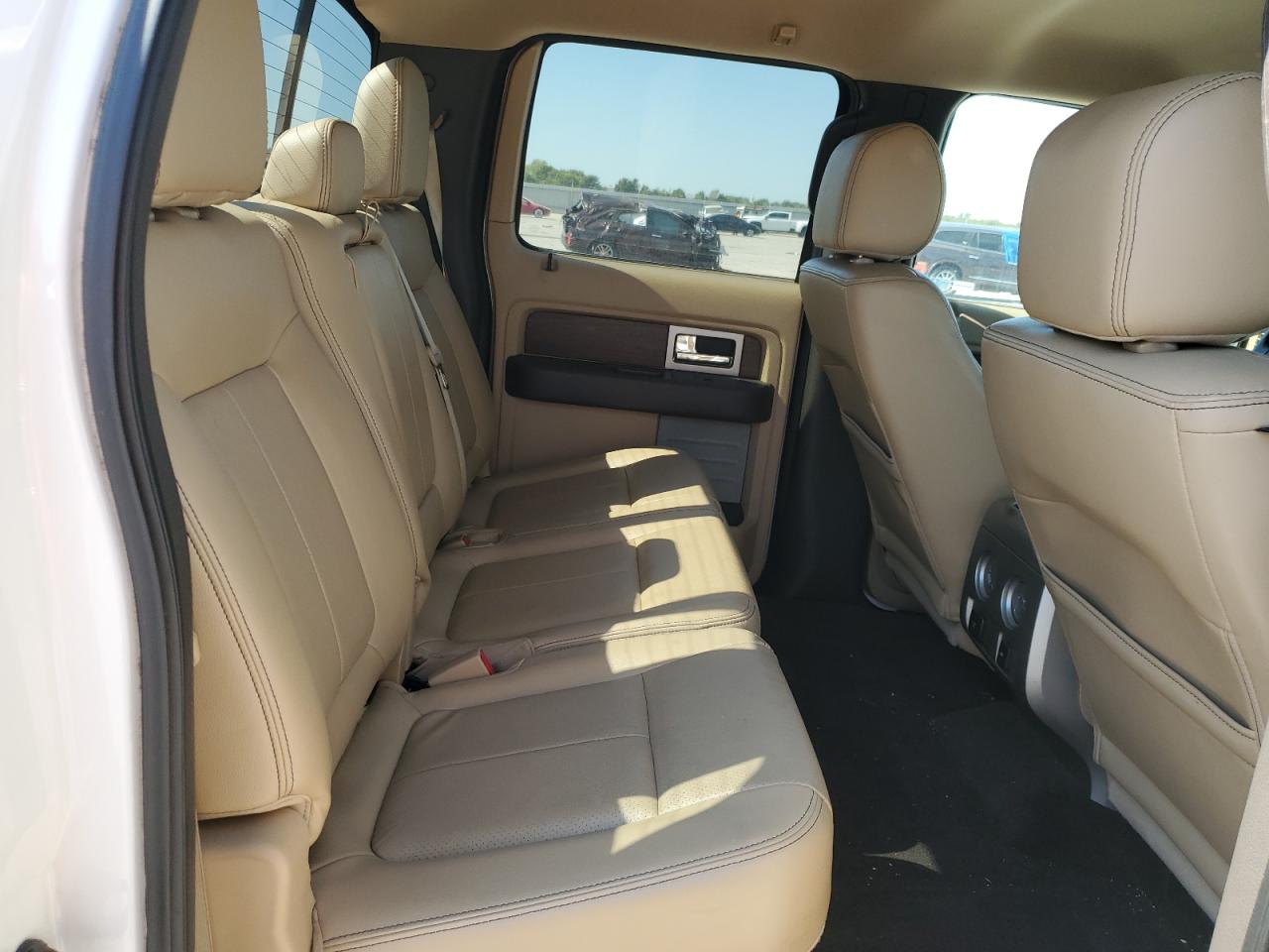2013 Ford F-150 - Image 10