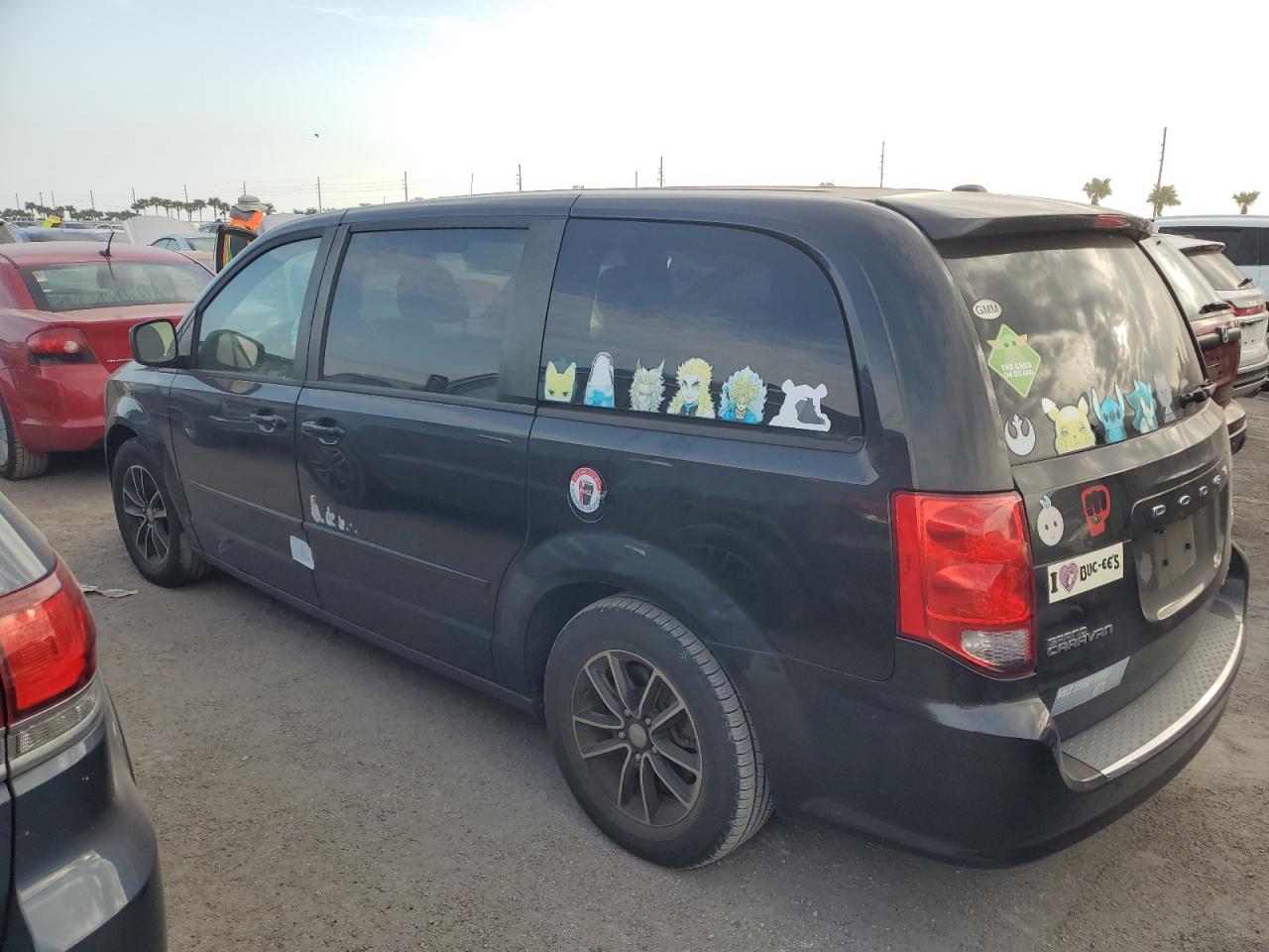 2016 Dodge Caravan - Image 2