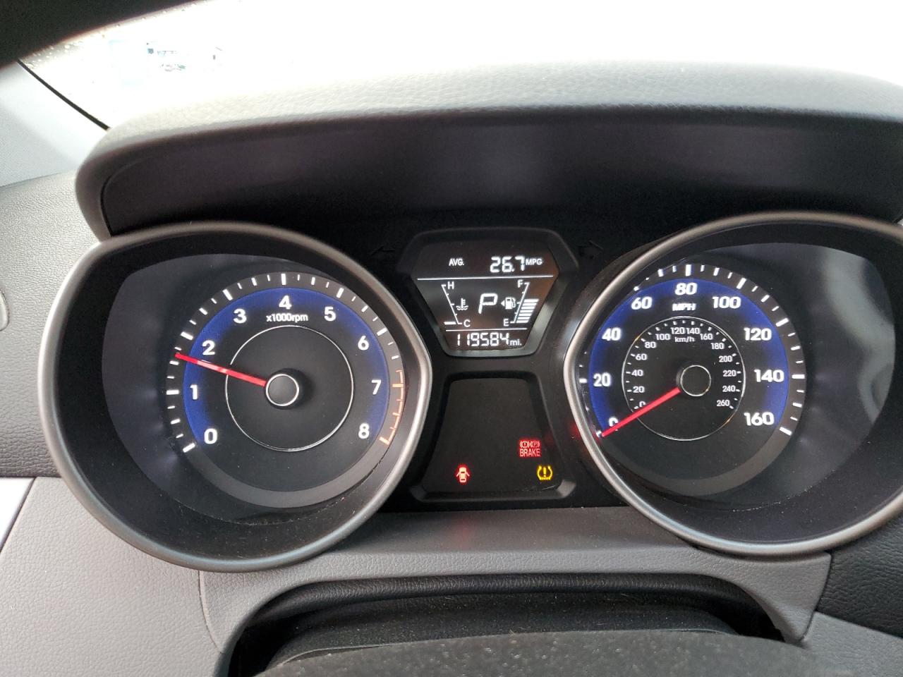 2016 Hyundai Elantra - Image 9