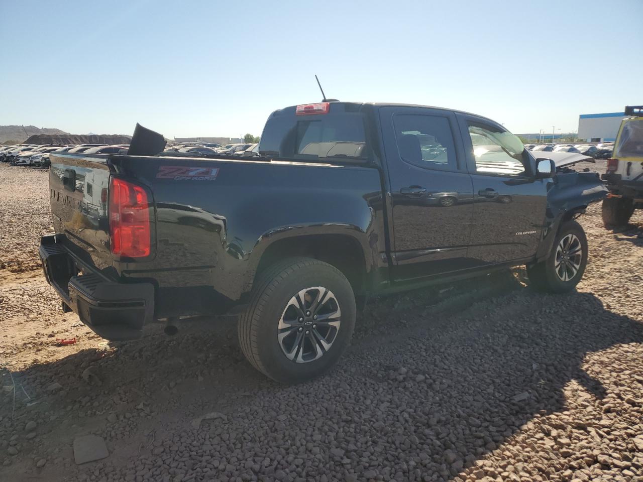 2021 Chevrolet Colorado - Image 3
