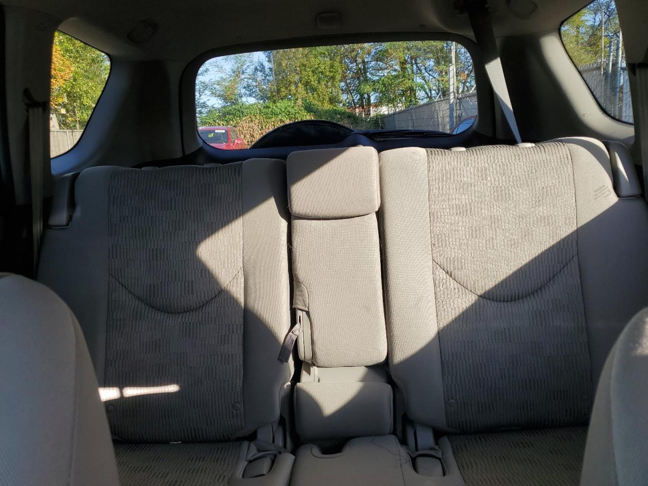 2012 Toyota RAV 4 - Image 10