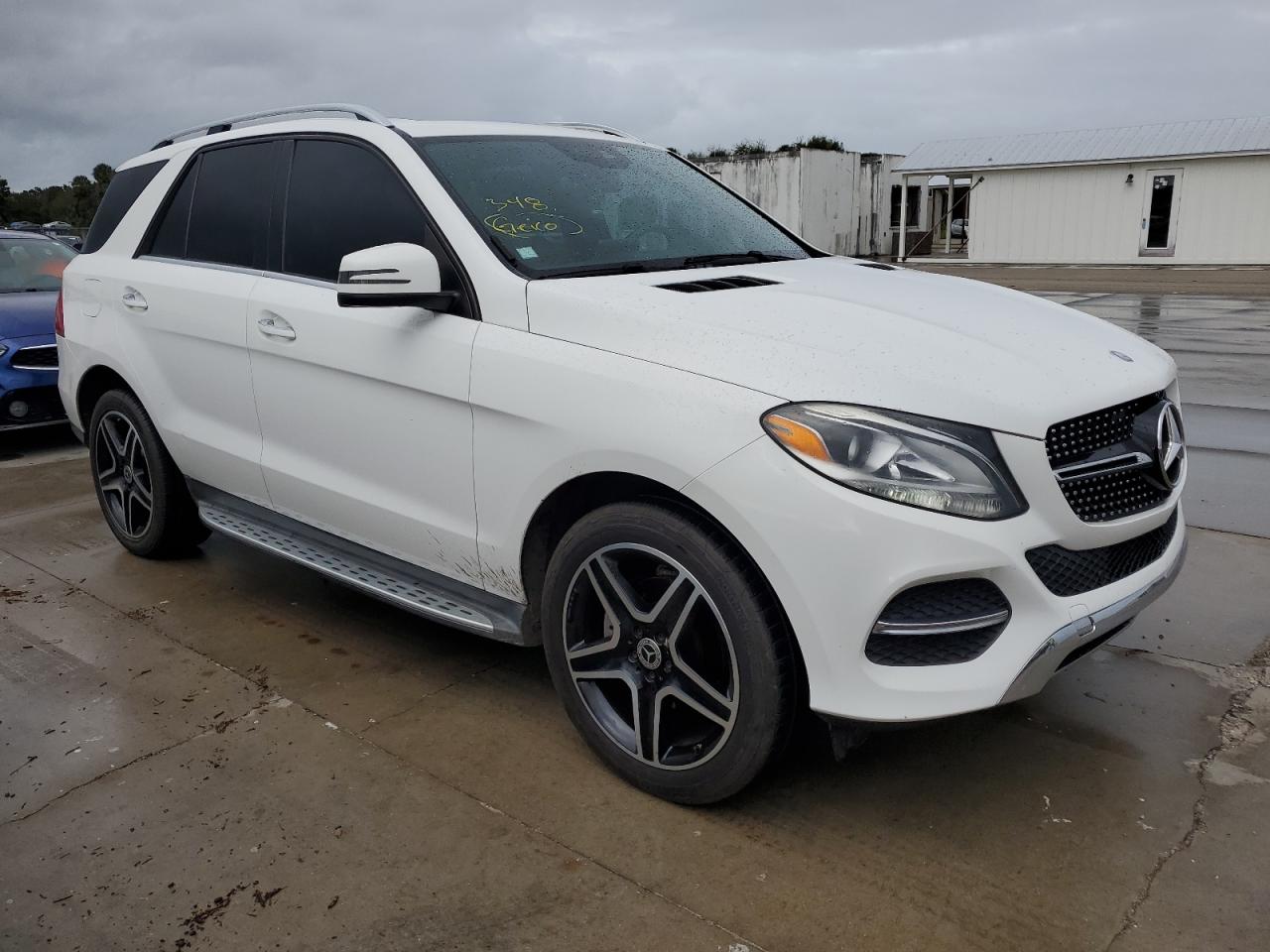 2016 Mercedes-Benz GLE - Image 4