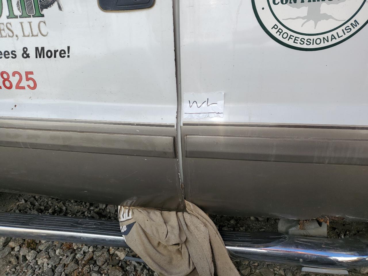 2002 Ford F250 - Image 12