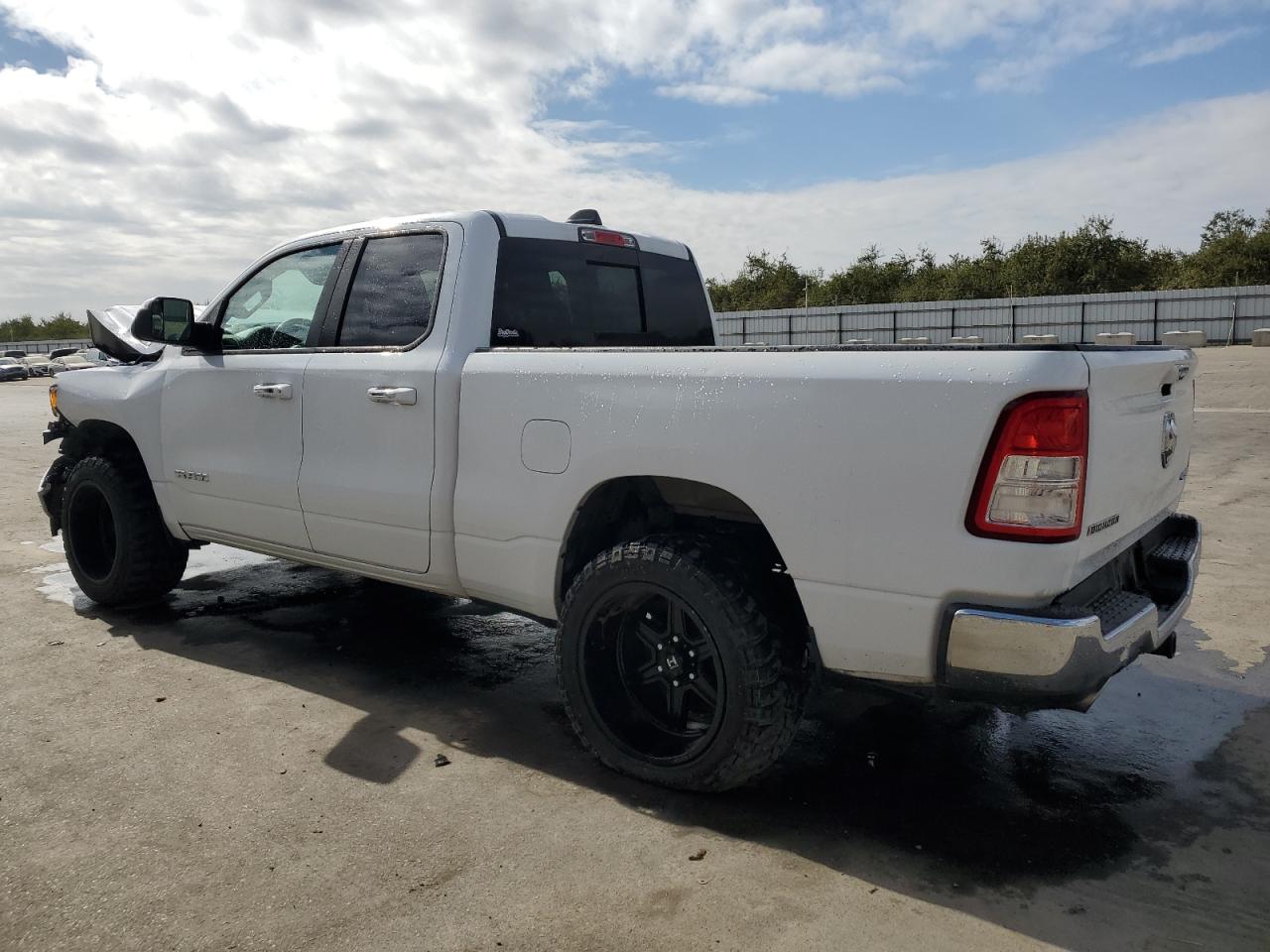 VIN 1C6SRFBT4KN833144 2019 RAM 1500 no.2