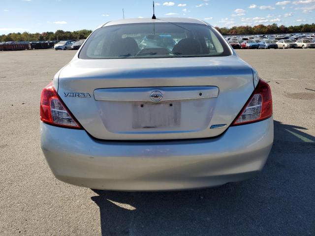  NISSAN VERSA 2014 Silver