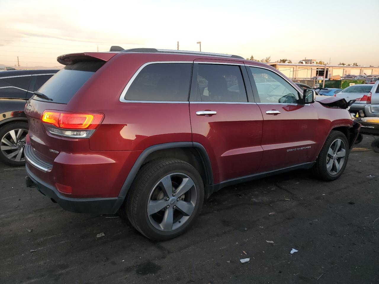 2015 Jeep Grand Cherokee - Image 3