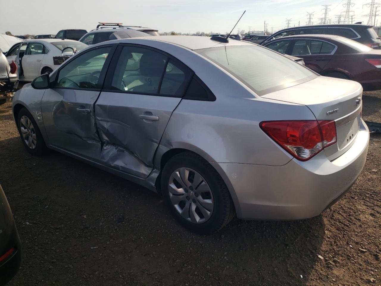 2015 Chevrolet Cruze - Image 2