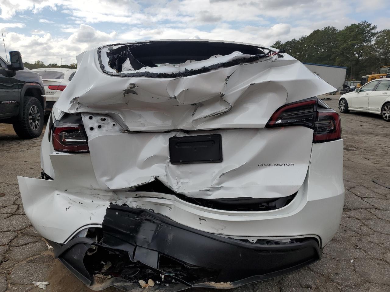 Фото: 7SAYGAEE5PF799717 - 6