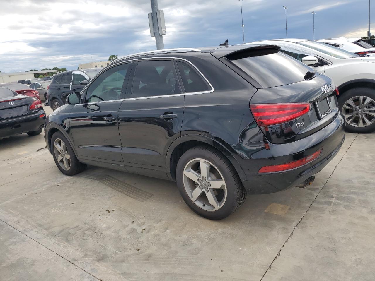 2015 Audi Q3 - Image 2