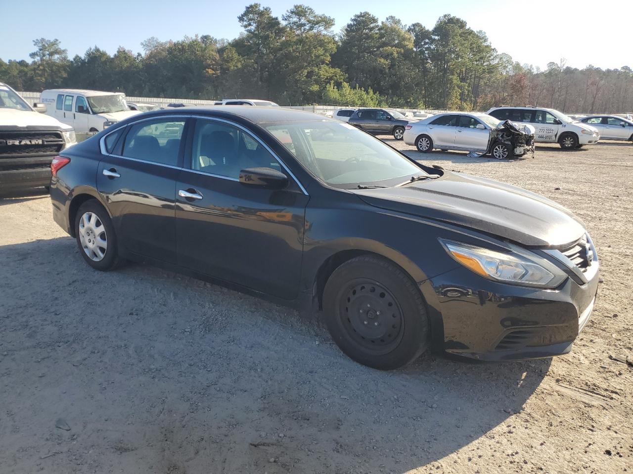 2016 Nissan Altima - Image 4