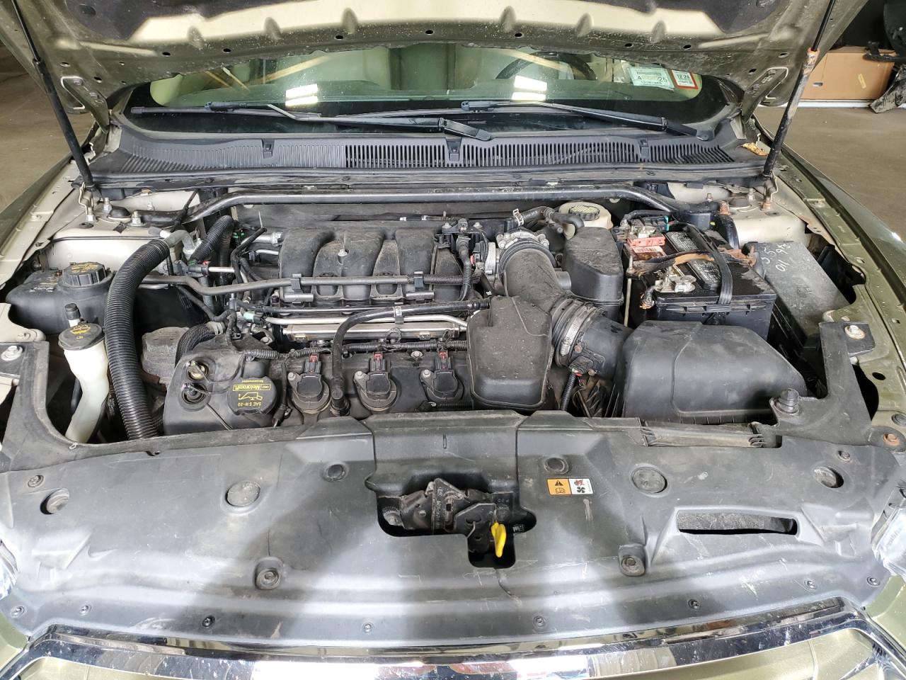 2013 Ford Taurus - Image 13