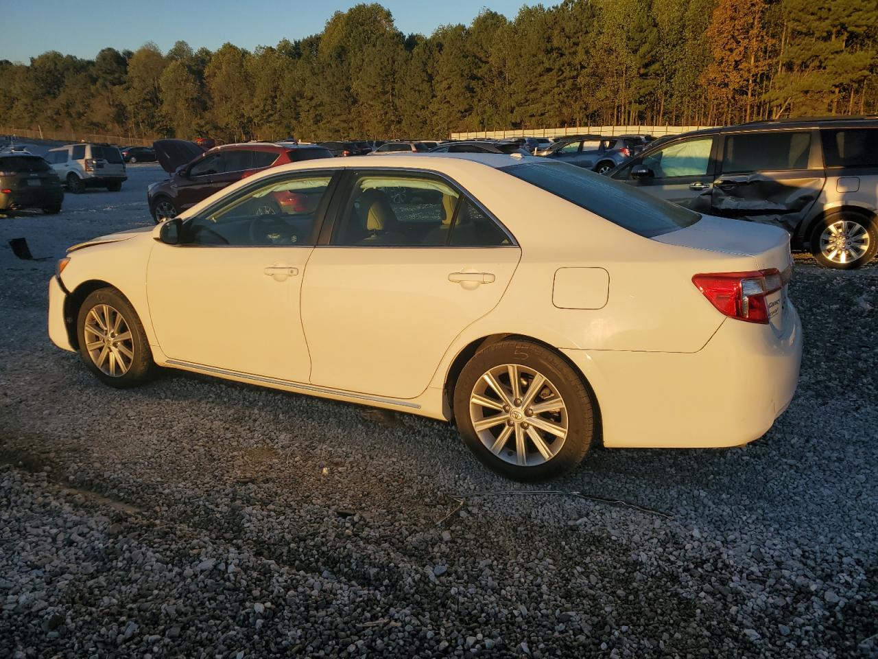 2014 Toyota Camry - Image 2