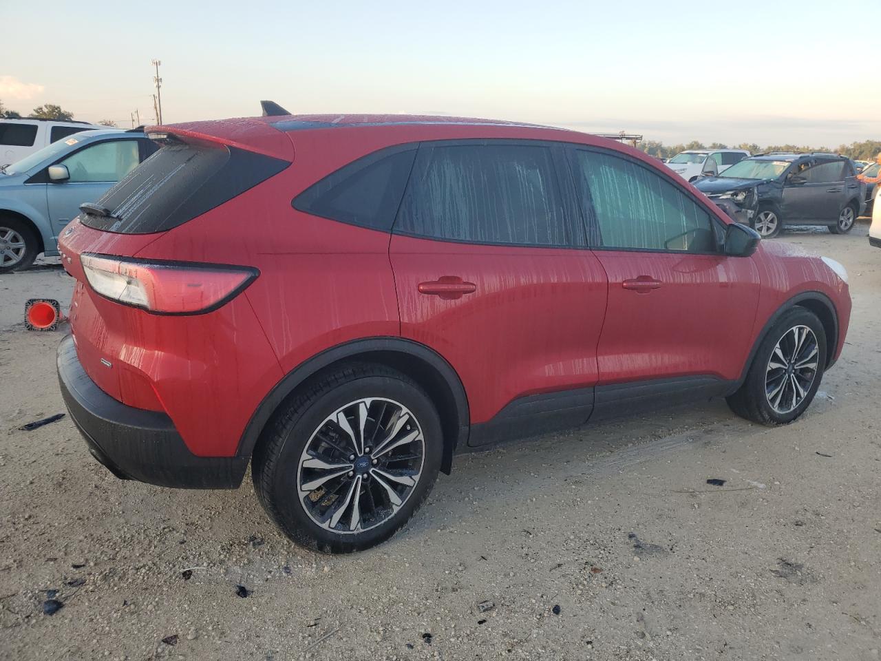 2022 Ford Escape - Image 3