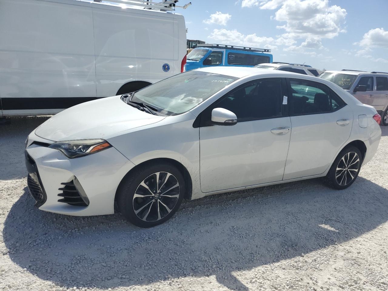 2017 TOYOTA COROLLA