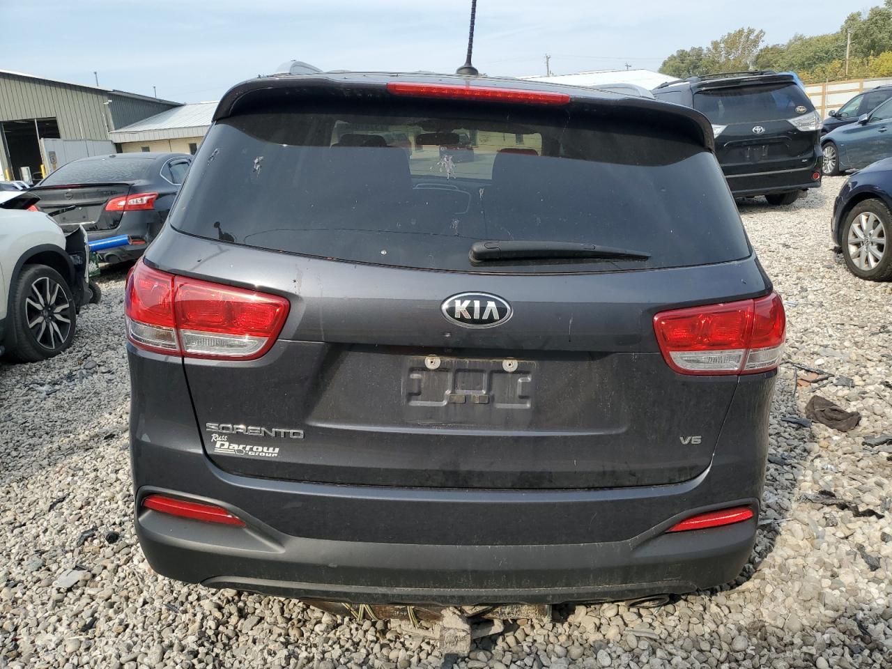 5XYPGDA51HG240112 2017 Kia Sorento Lx