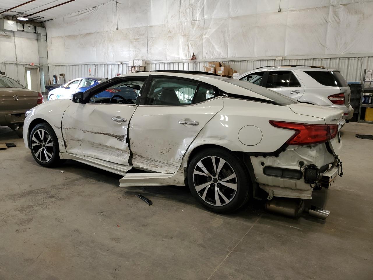 2018 Nissan Maxima - Image 2