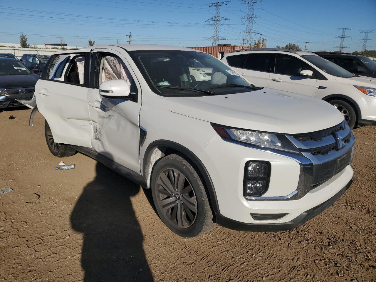 2021 Mitsubishi Outlander - Image 4