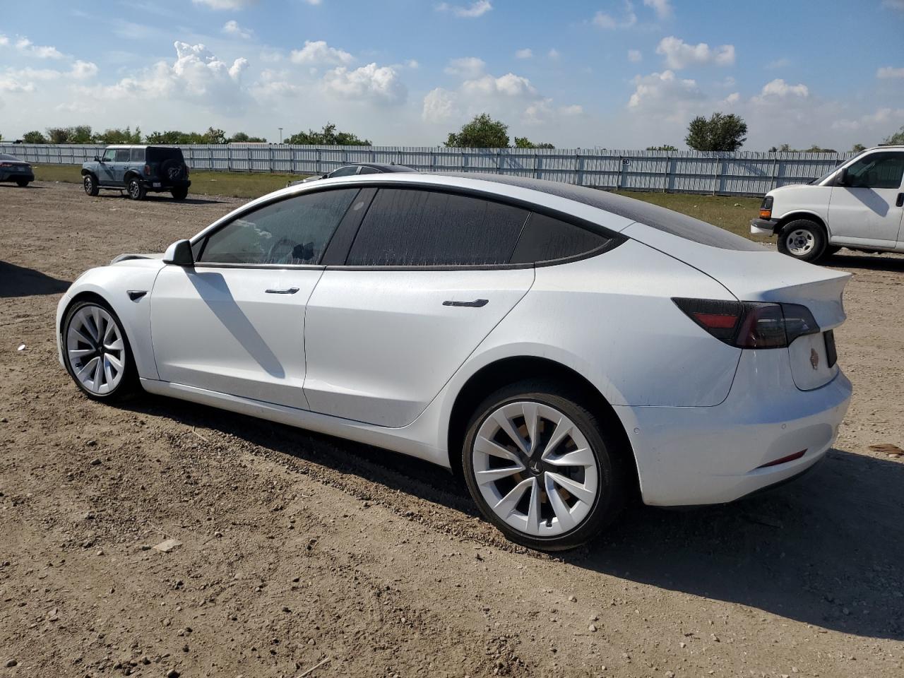 VIN 5YJ3E1EB6NF254318 2022 TESLA MODEL 3 no.2