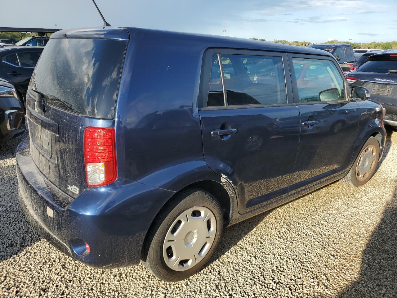 2014 Toyota xB - Image 3