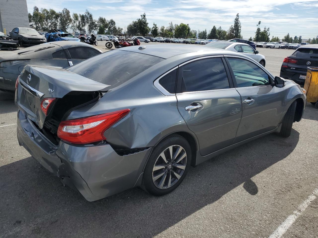 2016 Nissan Altima - Image 3