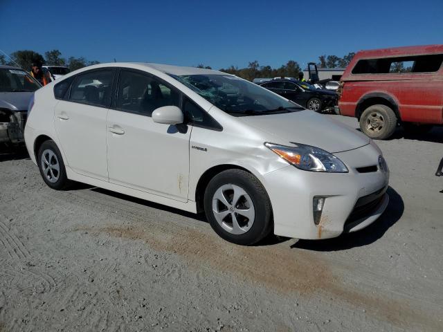  TOYOTA PRIUS 2015 Белы