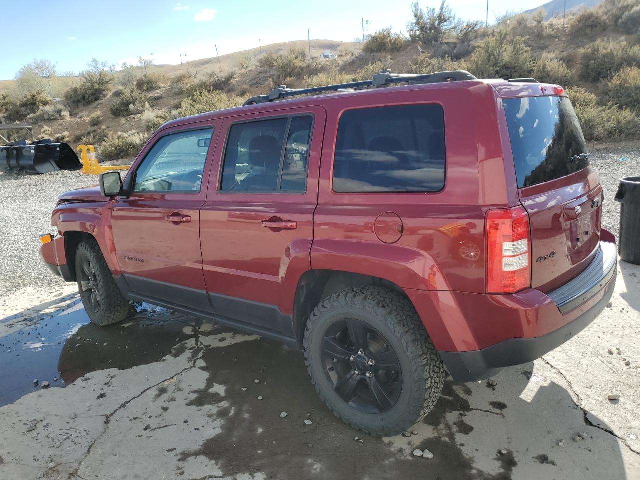 2015 Jeep Liberty (Patriot) - Image 2