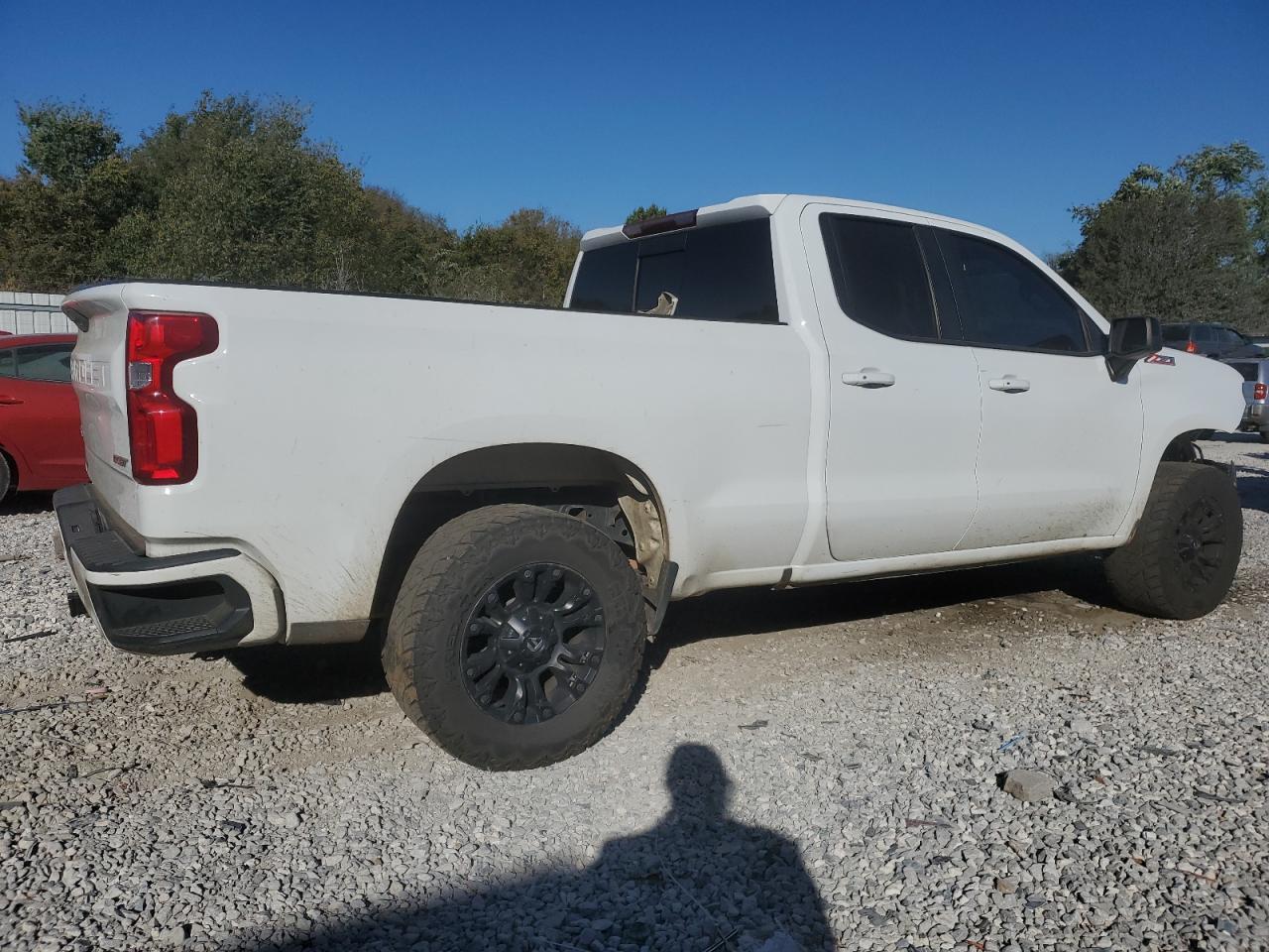 2019 Chevrolet Silverado - Image 3