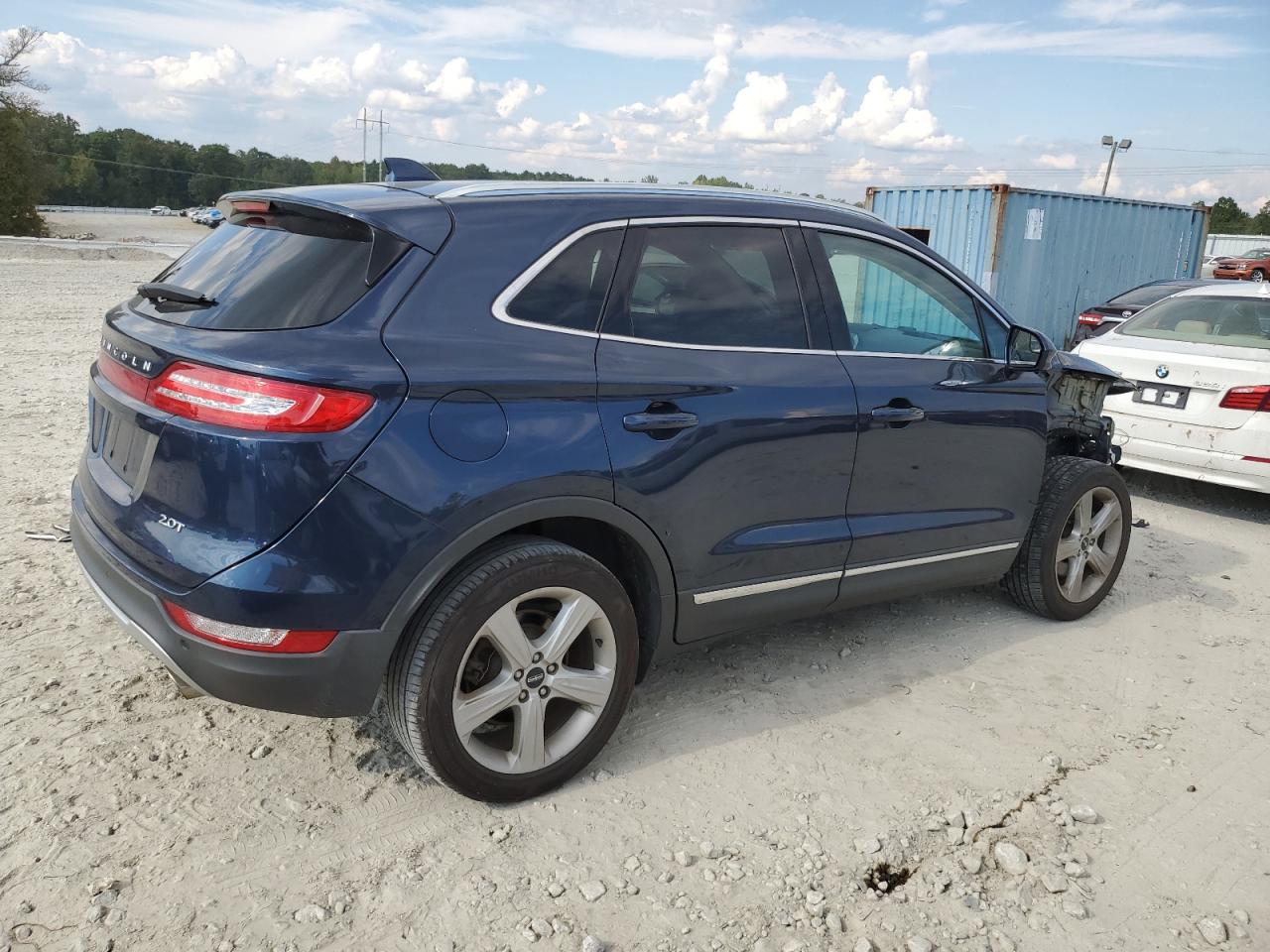 2017 Lincoln MKC - Image 3