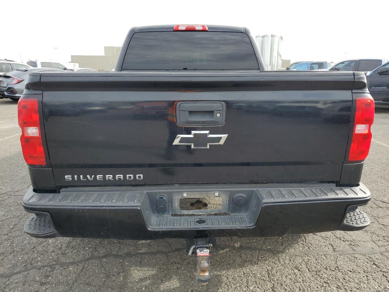 1GCVKNEH9JZ251723 2018 Chevrolet Silverado K1500