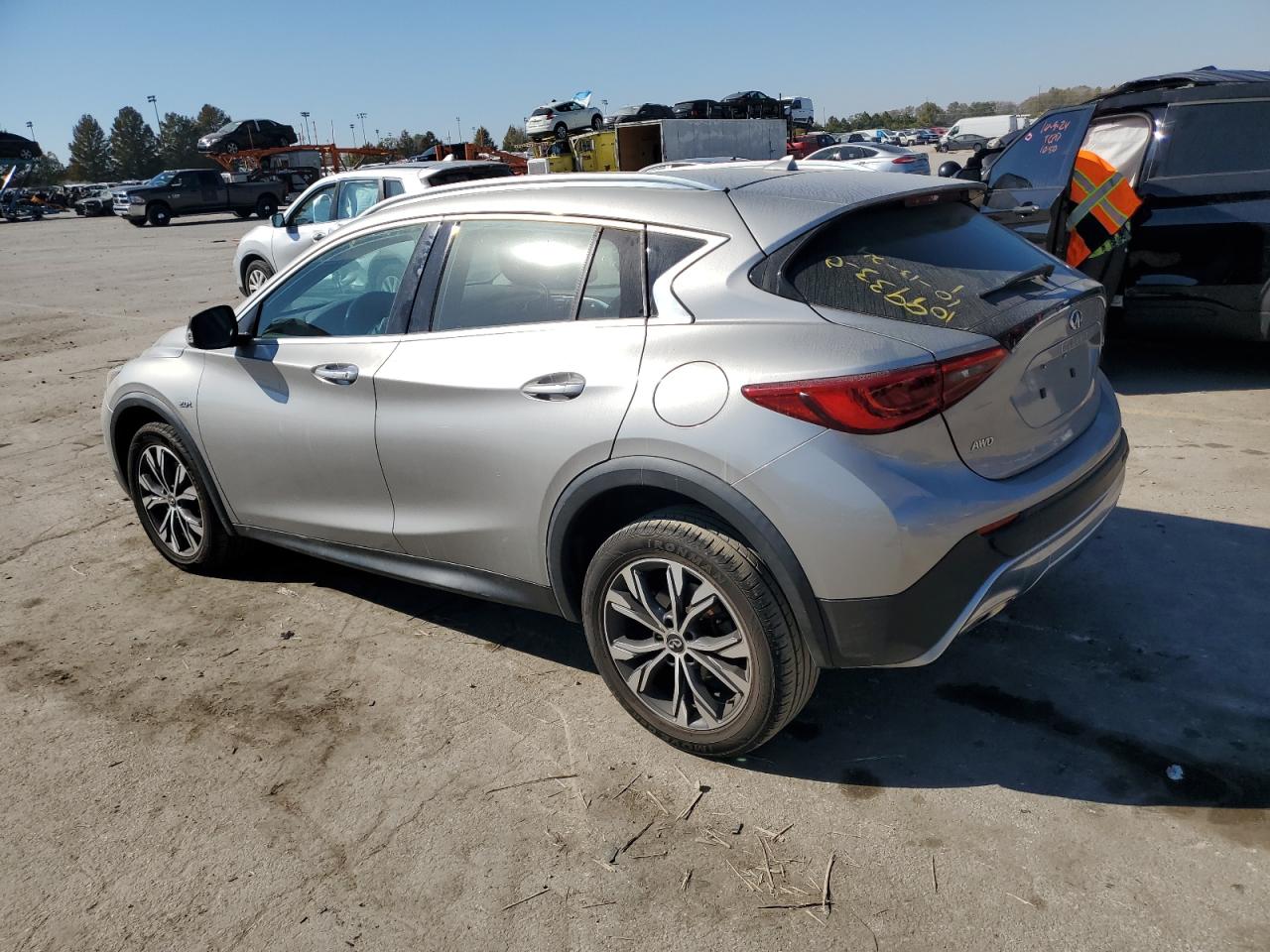 2017 Infiniti QX30 - Image 2