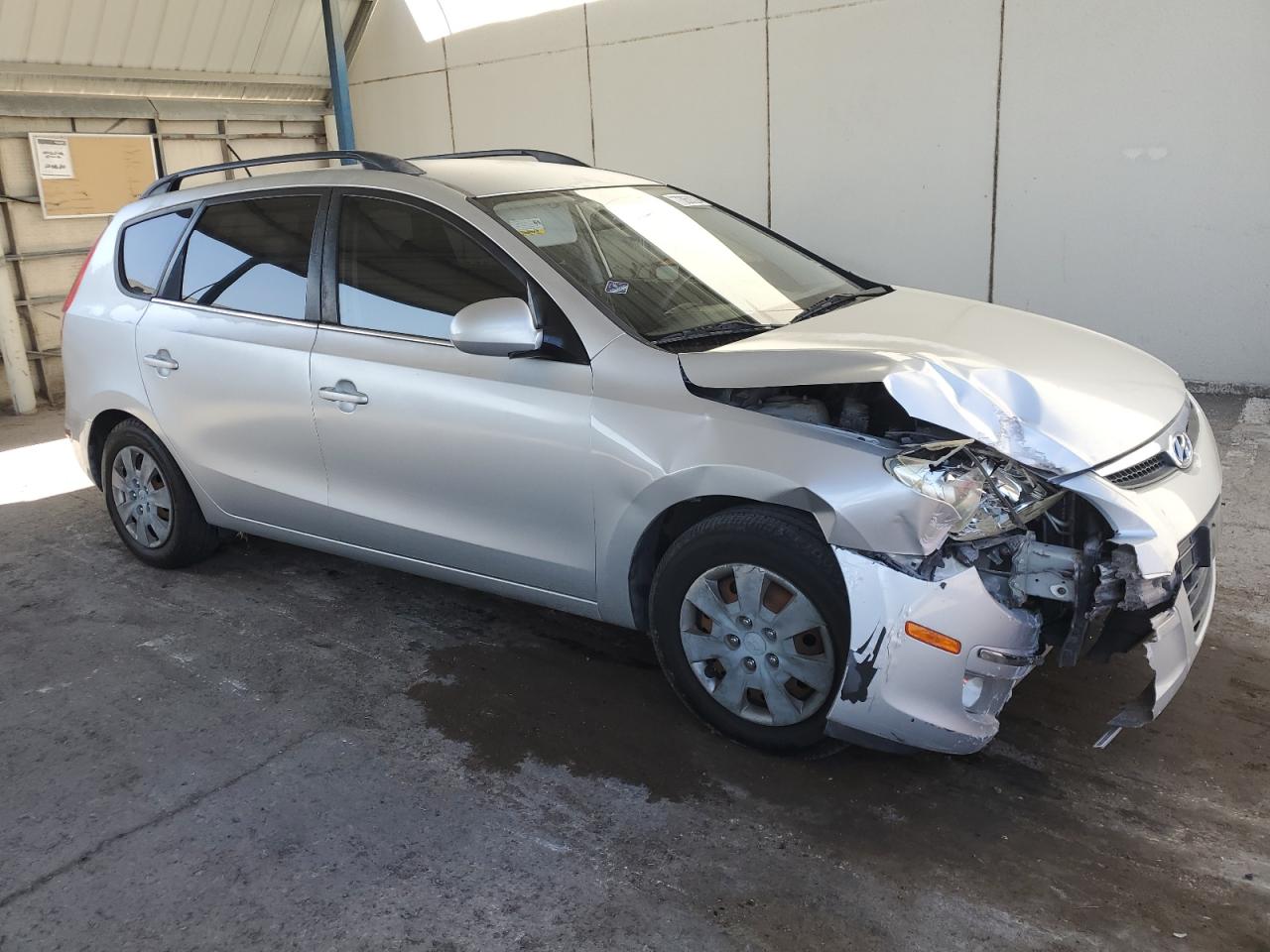 2010 Hyundai Elantra - Image 4