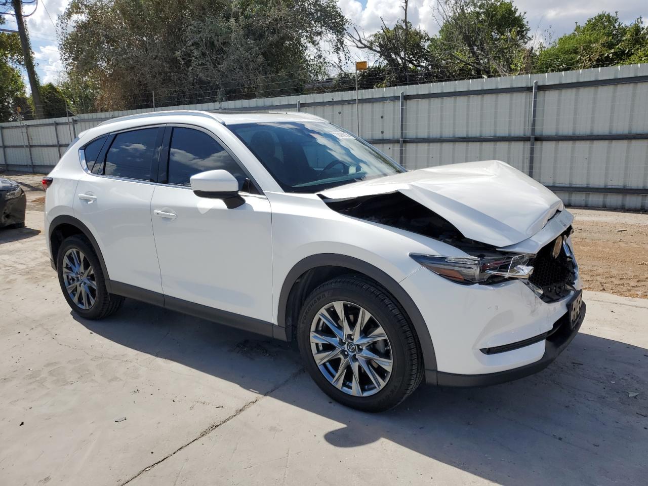 2019 Mazda CX-5 - Image 4