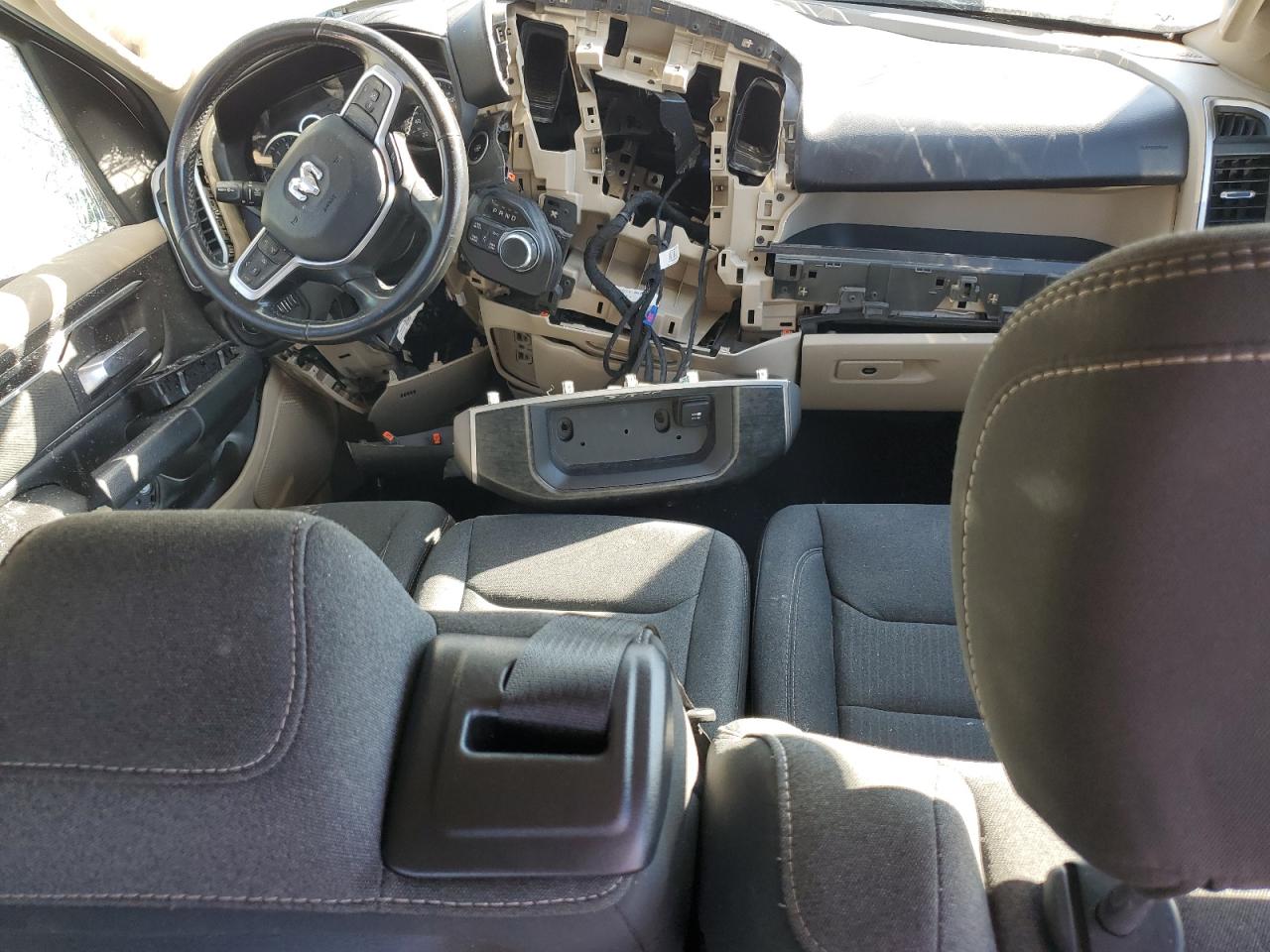 2019 RAM 1500 - Image 8