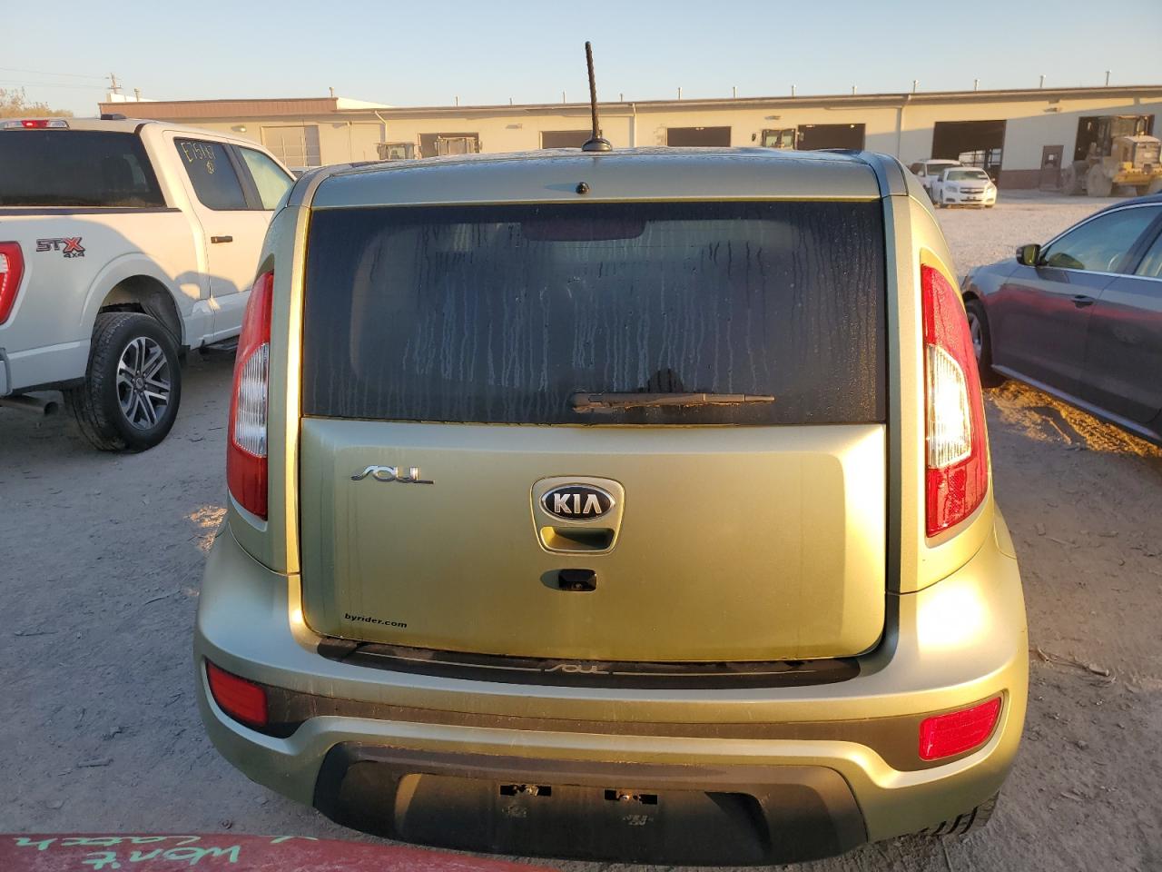 2013 Kia Soul + VIN: KNDJT2A6XD7508709 Lot: 76656584