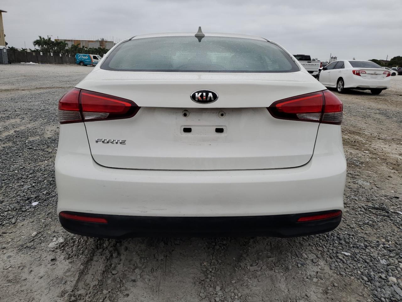 2017 Kia Forte Lx VIN: 3KPFK4A76HE143657 Lot: 76780304