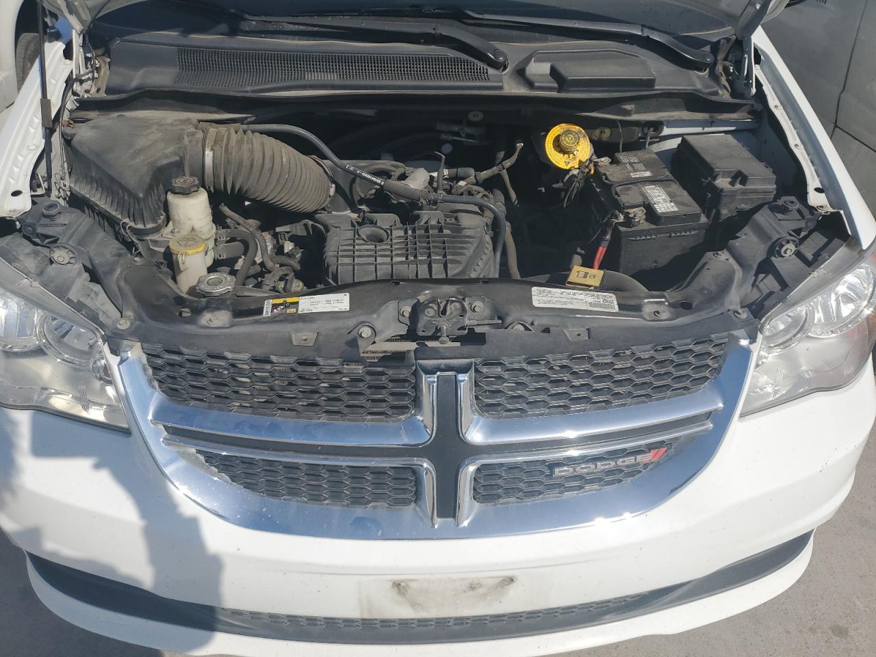 2019 Dodge Caravan - Image 12