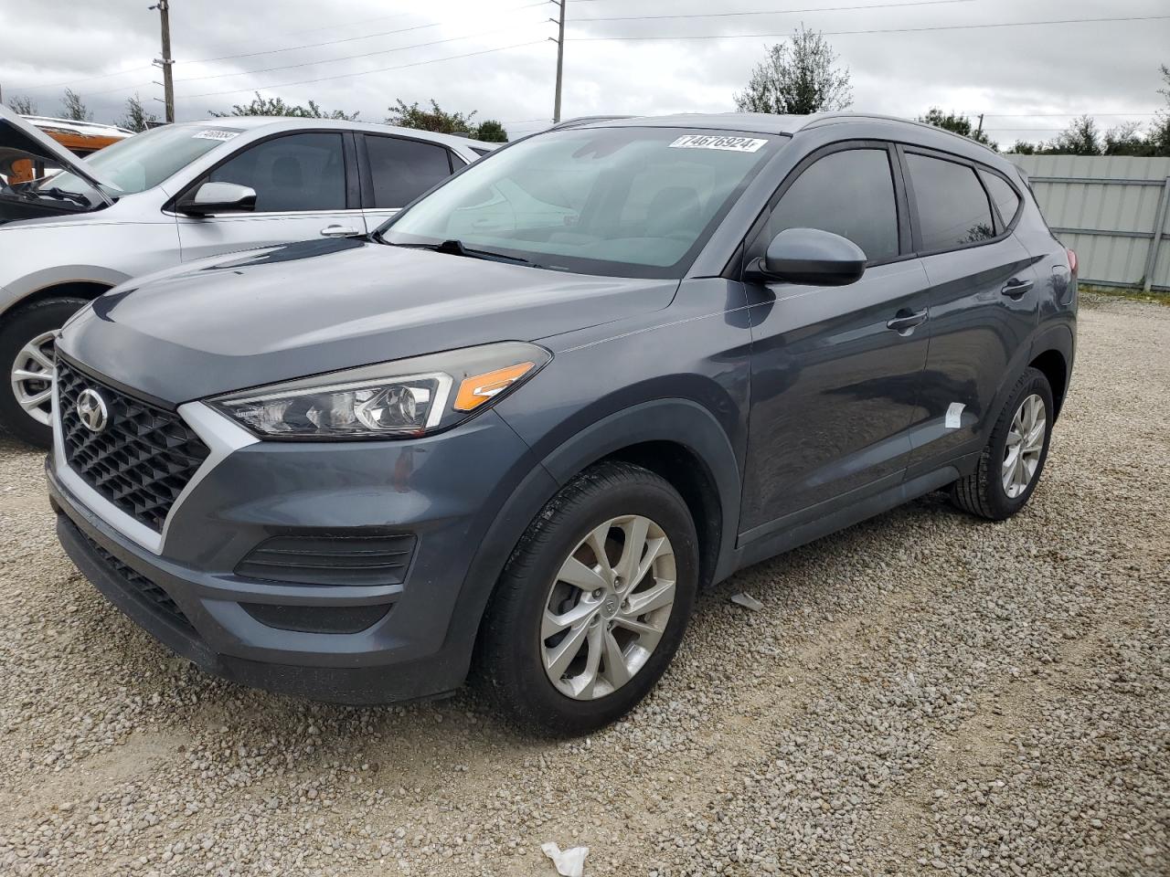 KM8J33A44KU056108 2019 HYUNDAI TUCSON - Image 1