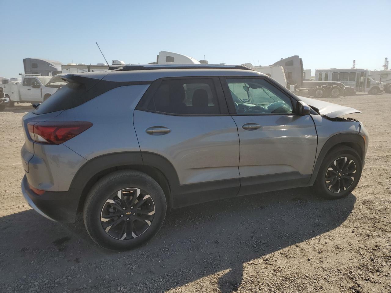 2023 Chevrolet TrailBlazer - Image 3