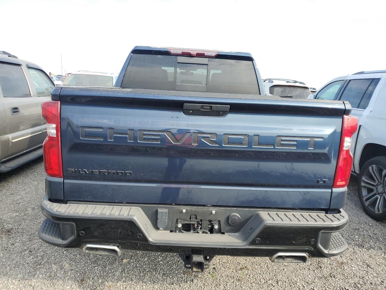 2020 Chevrolet Silverado - Image 6