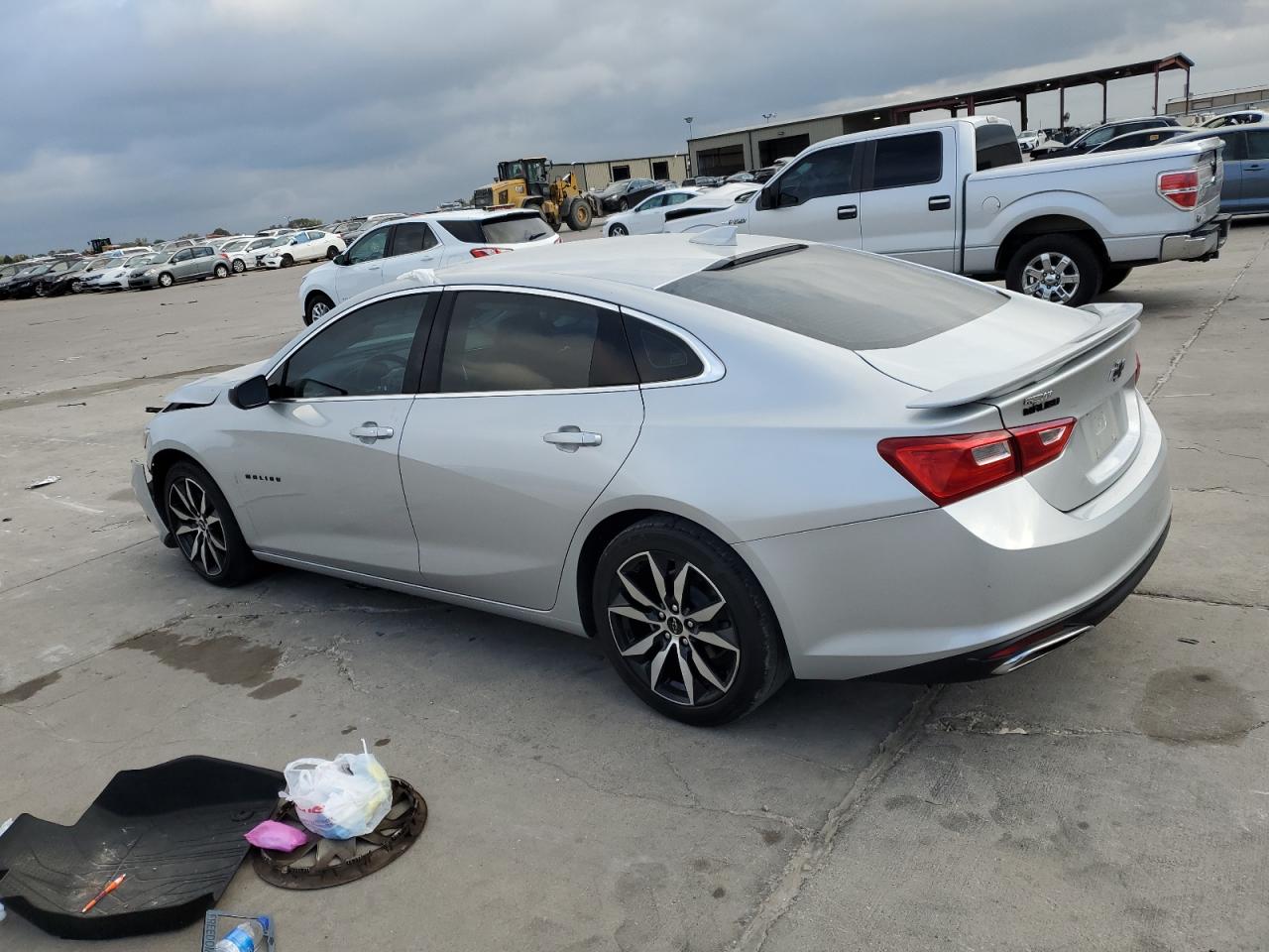 2021 Chevrolet Malibu - Image 2