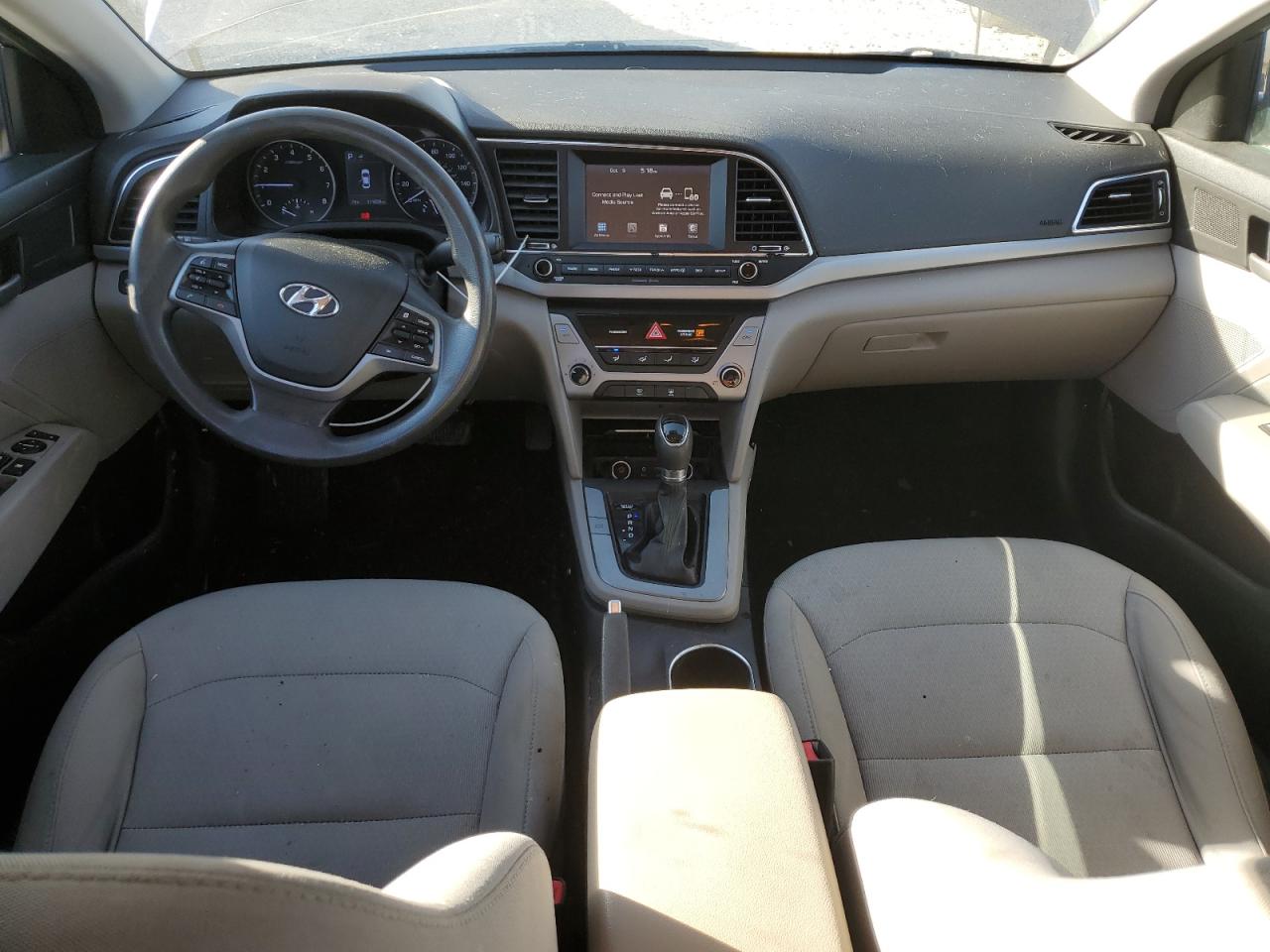 2018 Hyundai Elantra - Image 8