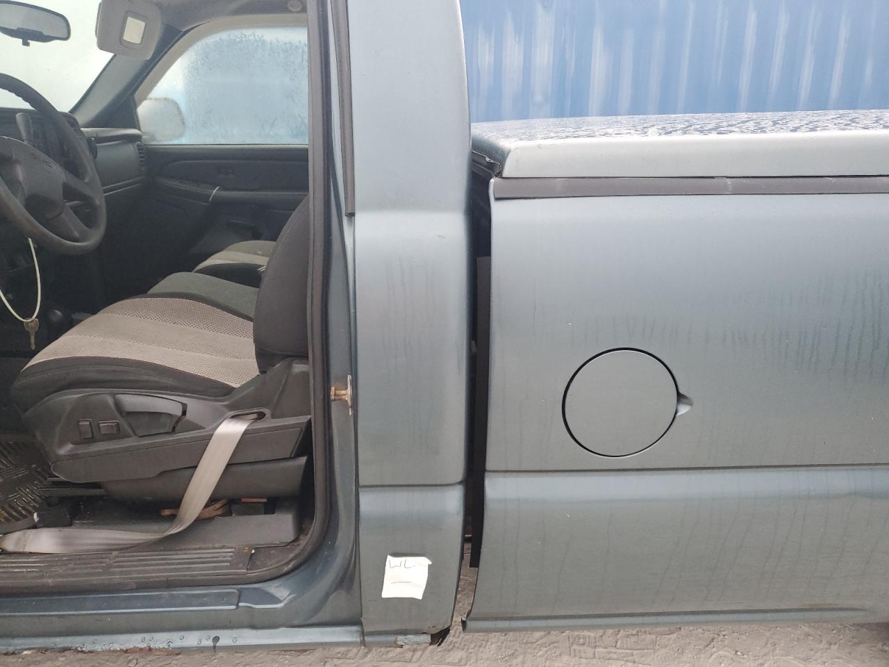 2006 GMC Sierra - Image 12