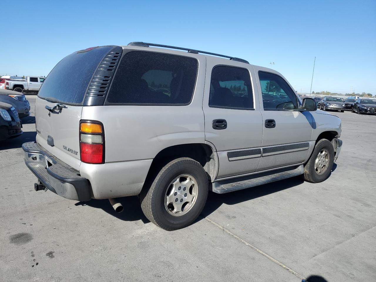 2005 Chevrolet Tahoe - Image 3
